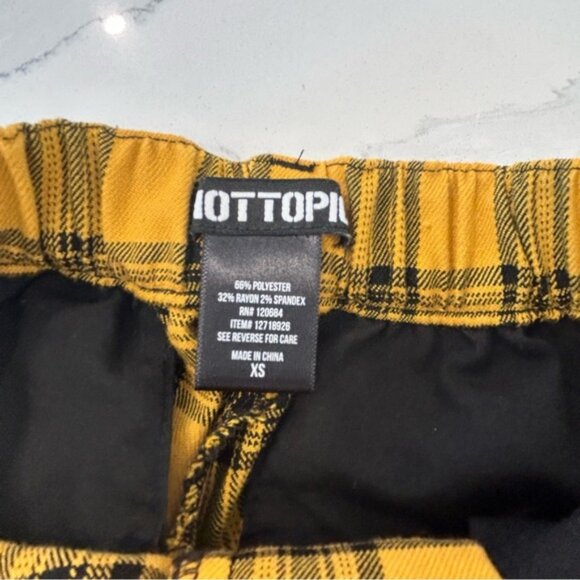Hot Topic Yellow Plaid Pants With Detachable Chain - Picture 9 of 12